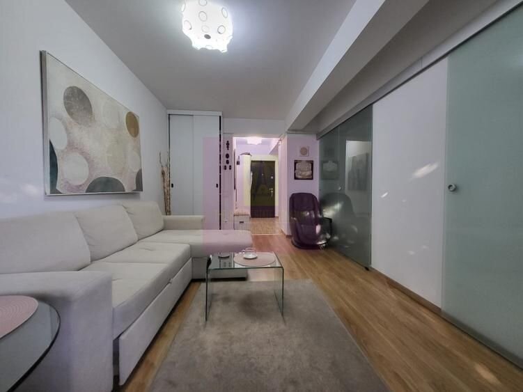Studio Premium in bloc boutique Nicolae Grigorescu